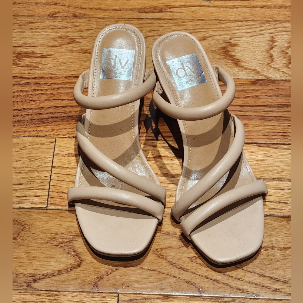 Dolce Vita Block Heels in Tan Beige